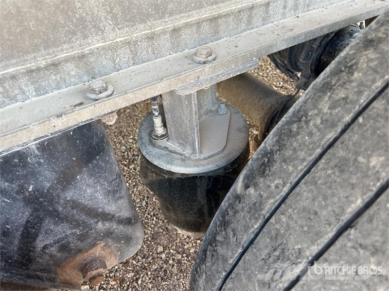 Benalu C34 Tri/A Semi Remorque benne basculante- End Dump Remorque benne