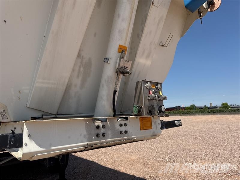 Benalu C3910C2AB Tri/A Semi-Remorque Benne 3 Essieux End Tipper trailers