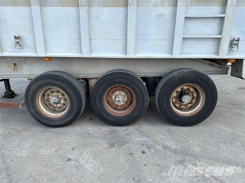 Benalu TF34C11RBA Semi-Remorque Benne 3 Essieux Tri/A End Tipper trailers