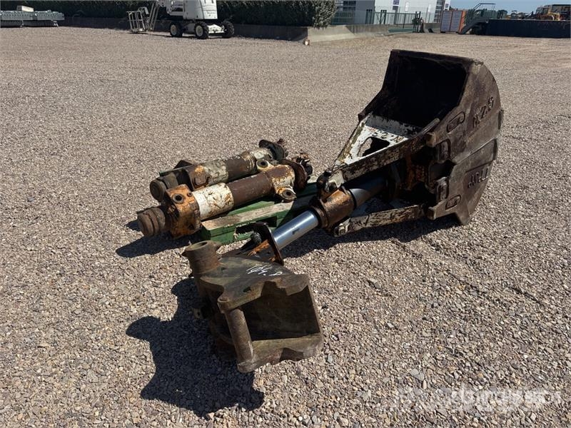 Benne Preneuse Et Attachements Attachments Clamsheel Exc Łyżki do ładowarek