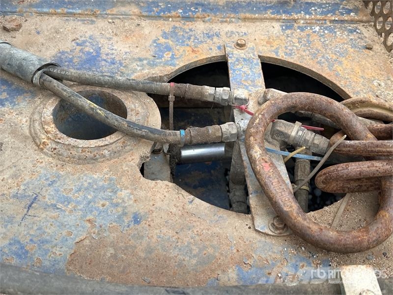  BENS 250R Swivel Crawler Mini Dumper (Inoperable) Mini Dumpers