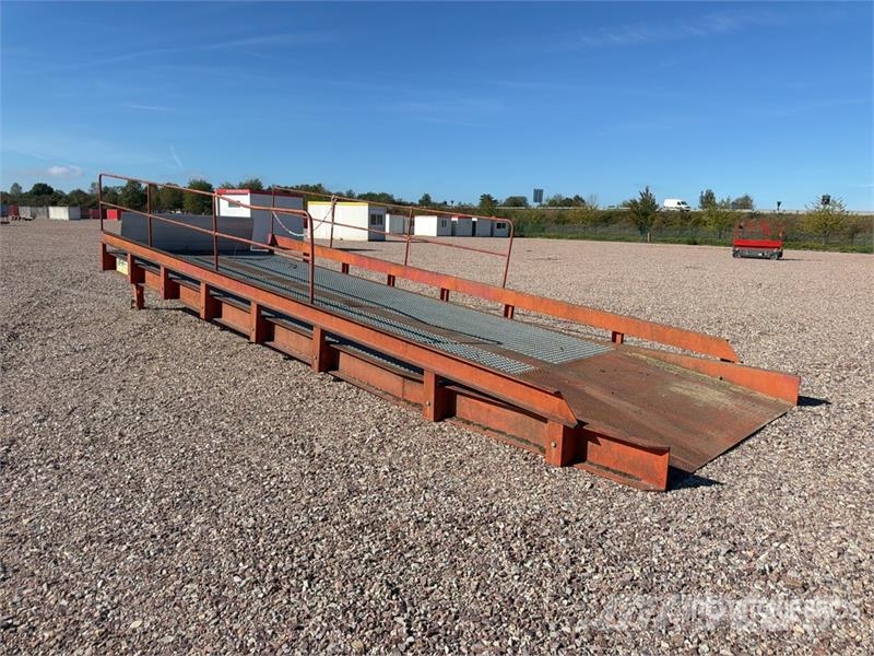 Berg RFSP0812 Quai Mobile Diger