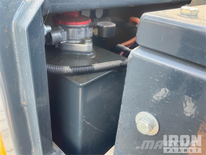 Bergmann C802E Electric Swivel Dumper Ne cestni demperji