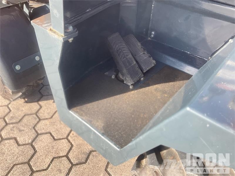 Bergmann C802E Electric Swivel Dumper Ne cestni demperji