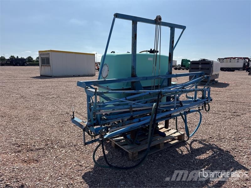 Berthoud 12 m Pulverisateur 3-Point Hitch Sprayer 견인형 분무기