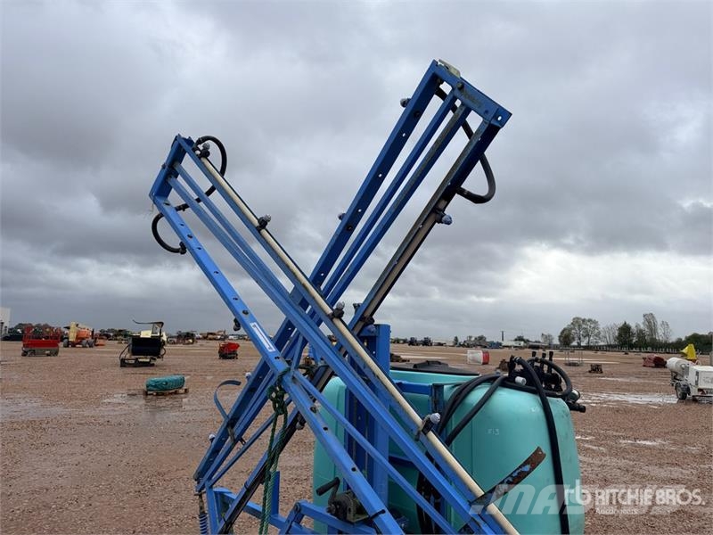 Berthoud Accro06XR12 12 m Pulverisateur Porte 3-Point Hitch الرشاشات