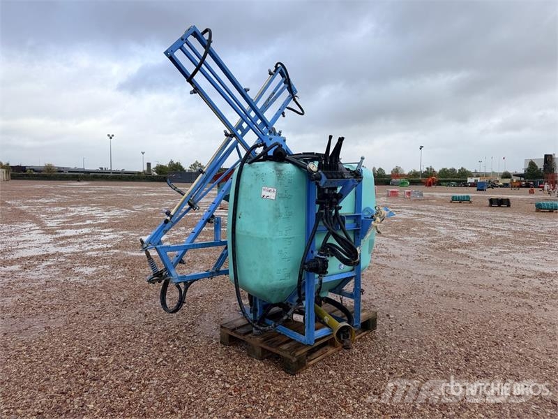 Berthoud Accro06XR12 12 m Pulverisateur Porte 3-Point Hitch الرشاشات