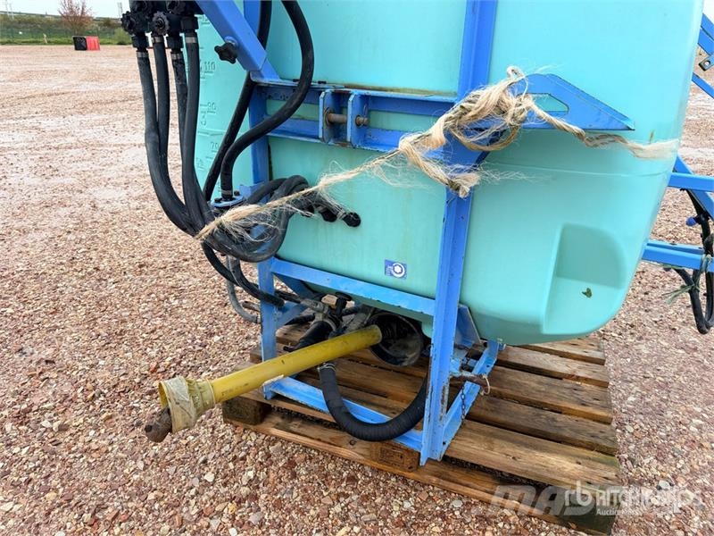 Berthoud Accro06XR12 12 m Pulverisateur Porte 3-Point Hitch الرشاشات