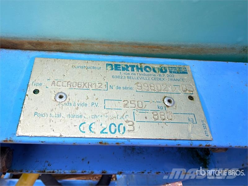 Berthoud Accro06XR12 12 m Pulverisateur Porte 3-Point Hitch الرشاشات