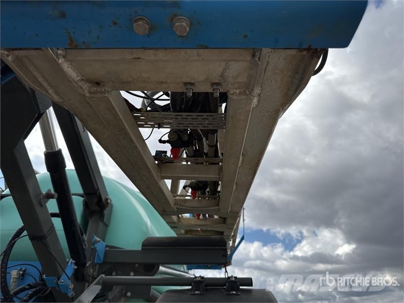 Berthoud Raptor 4240 4x4 Pulverisateur Automoteur 38 m High 자주 동력 분무기