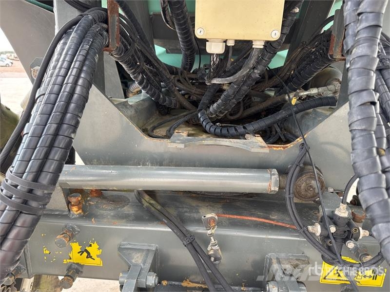Berthoud Raptor 4240 4x4 Pulverisateur Automoteur 38 m High 자주 동력 분무기
