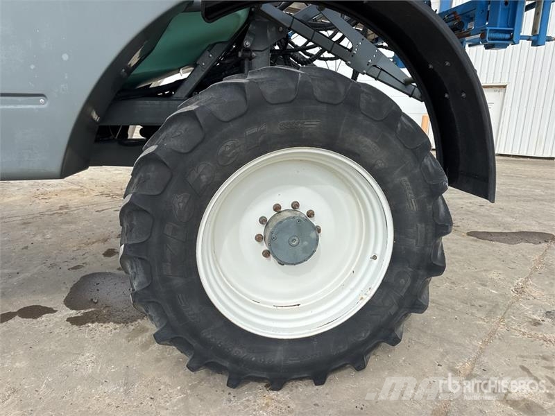 Berthoud Raptor 4240 4x4 Pulverisateur Automoteur 38 m High 자주 동력 분무기