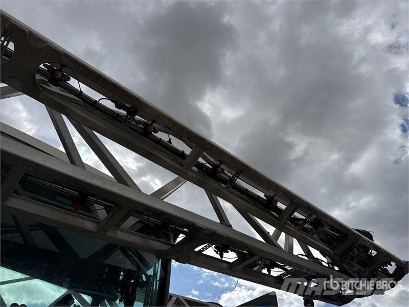 Berthoud Raptor 4240 4x4 Pulverisateur Automoteur 38 m High 자주 동력 분무기