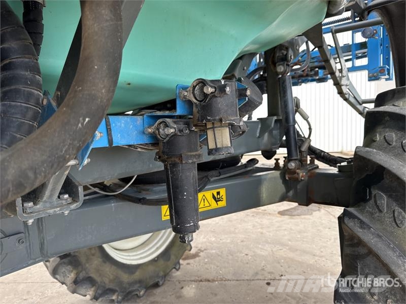 Berthoud Raptor 4240 4x4 Pulverisateur Automoteur 38 m High 자주 동력 분무기
