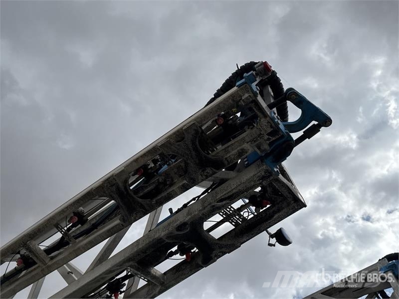 Berthoud Raptor 4240 4x4 Pulverisateur Automoteur 38 m High 자주 동력 분무기