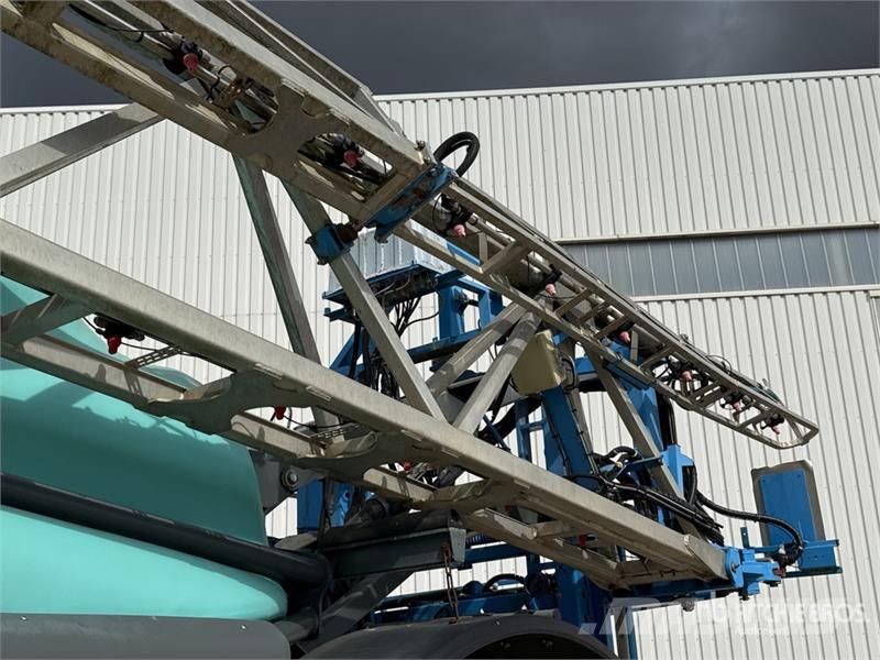 Berthoud Raptor 4240 4x4 Pulverisateur Automoteur 38 m High 자주 동력 분무기