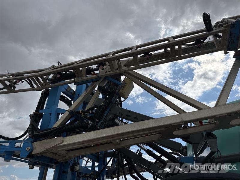 Berthoud Raptor 4240 4x4 Pulverisateur Automoteur 38 m High 자주 동력 분무기