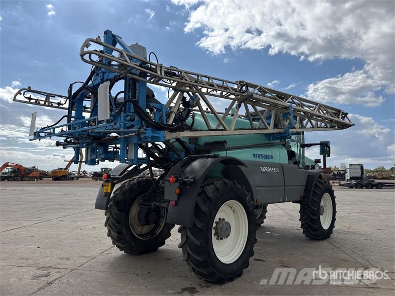 Berthoud Raptor 4240 4x4 Pulverisateur Automoteur 38 m High 자주 동력 분무기