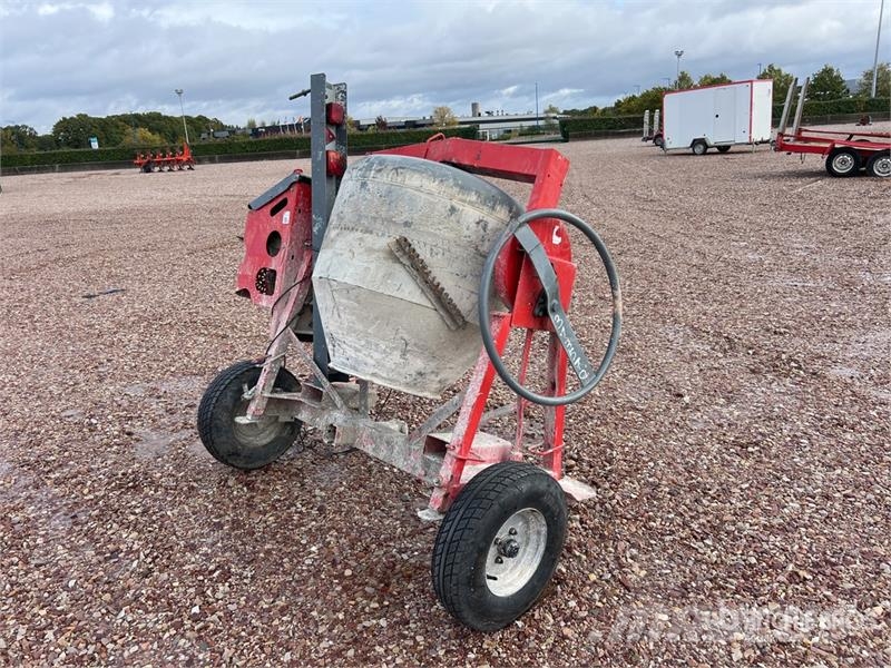  Betonniere Portable Concrete Mixer (Inoperable) Betong-/bruksblandare