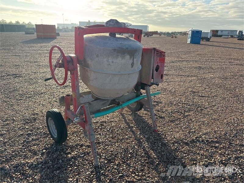 Betonniere Portable Concrete Mixer (Inoperable) Beton keverők