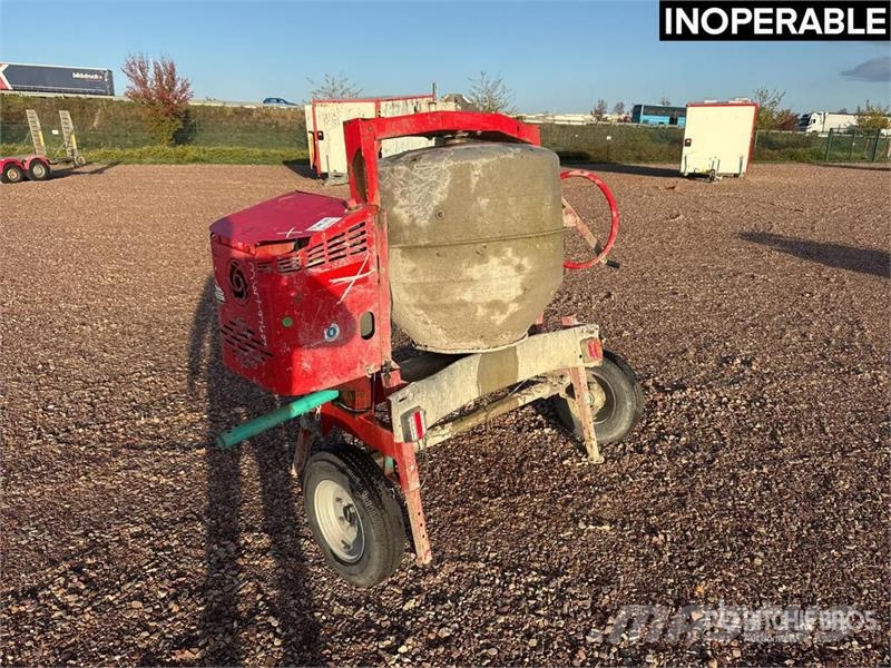 Betonniere Portable Concrete Mixer (Inoperable) Beton keverők