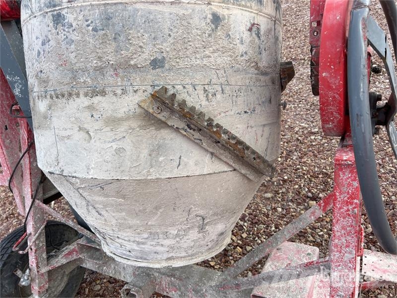  Betonniere Portable Concrete Mixer (Inoperable) Betong-/bruksblandare
