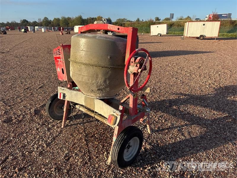 Betonniere Portable Concrete Mixer (Inoperable) Beton keverők