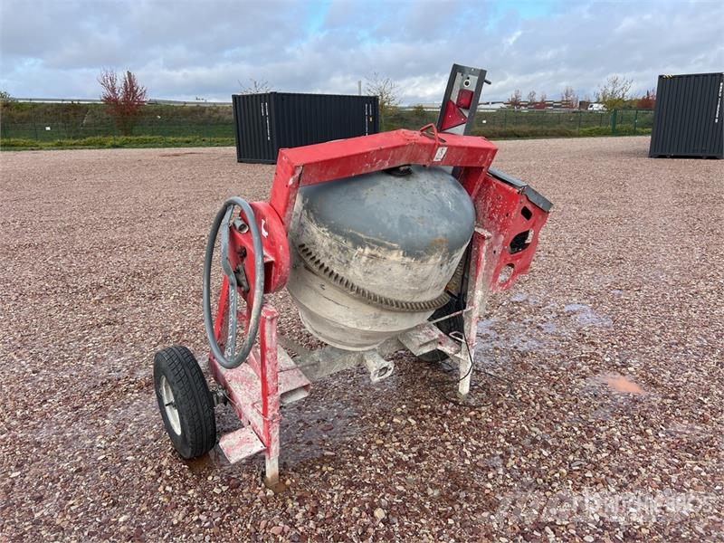  Betonniere Portable Concrete Mixer (Inoperable) Betong-/bruksblandare