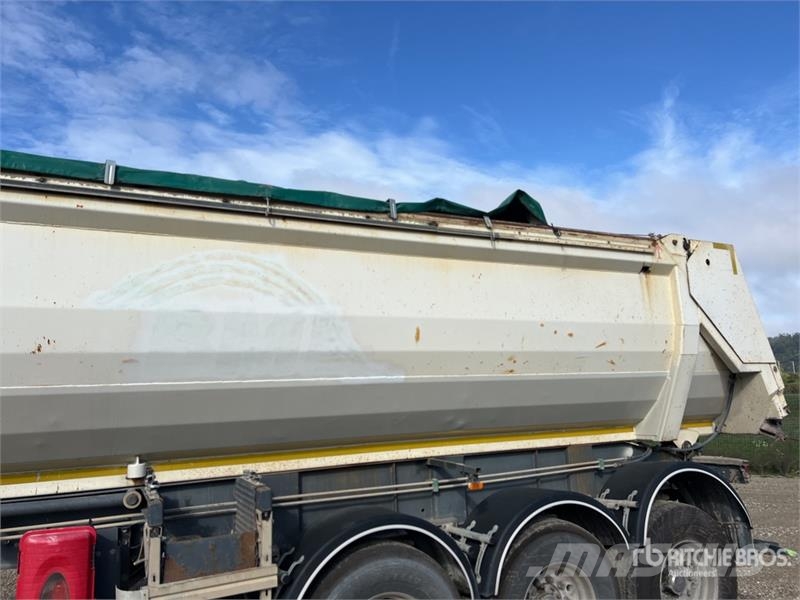 BFG Tri/A Semi-Remorque Benne 3 Essieux End Dump T Kallur-haagised