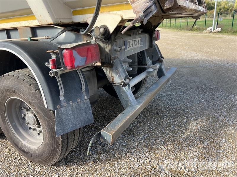 BFG Tri/A Semi-Remorque Benne 3 Essieux End Dump T Kallur-haagised