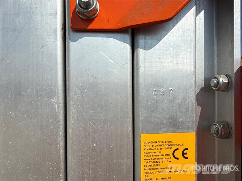  Bianchin Minlift Vertical Mast Lift Vertikalna dvigala