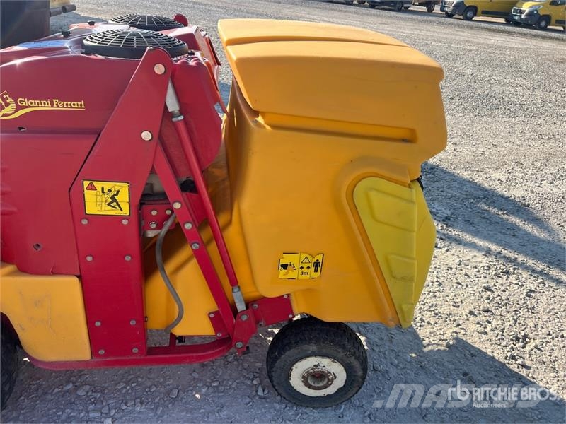  BIEFFEBI TG TECH Mower Tractor (Inoperable) جرارات مدمجة