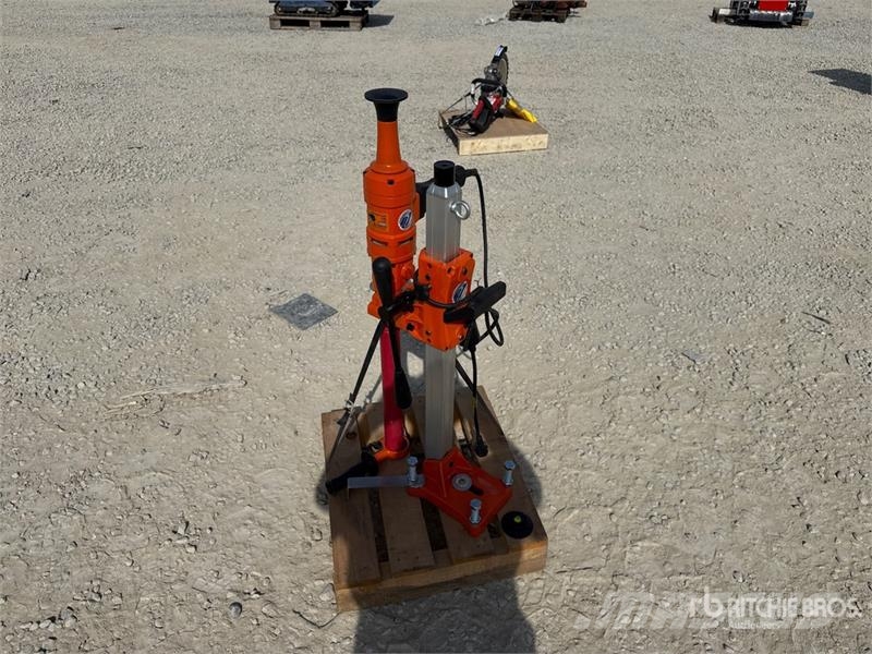 Bisonte EC 1500 Drill Equipment Rezervni delovi i oprema za bušenje