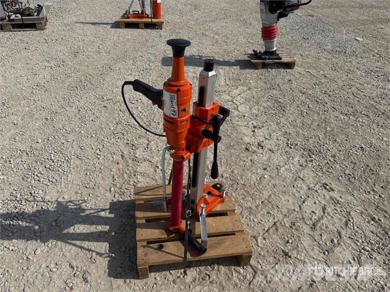 Bisonte EC 1500 Drill Equipment Rezervni delovi i oprema za bušenje