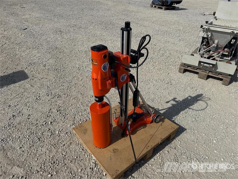 Bisonte EC 2800 Drill Equipment Rezervni delovi i oprema za bušenje