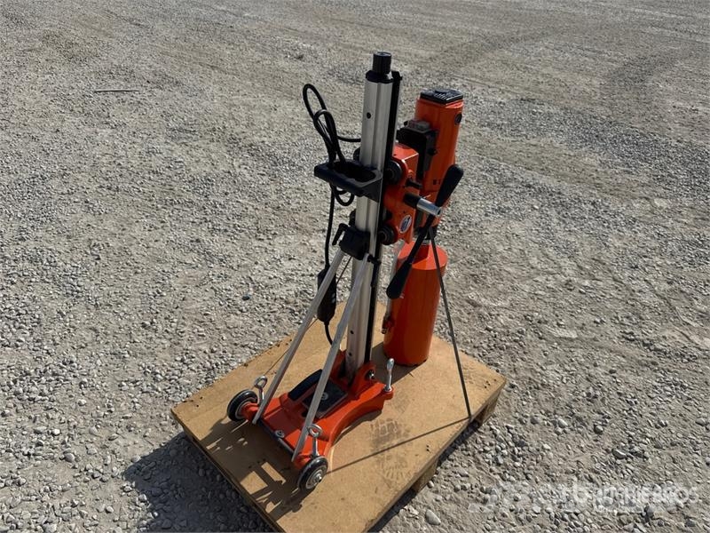 Bisonte EC 2800 Drill Equipment Rezervni delovi i oprema za bušenje