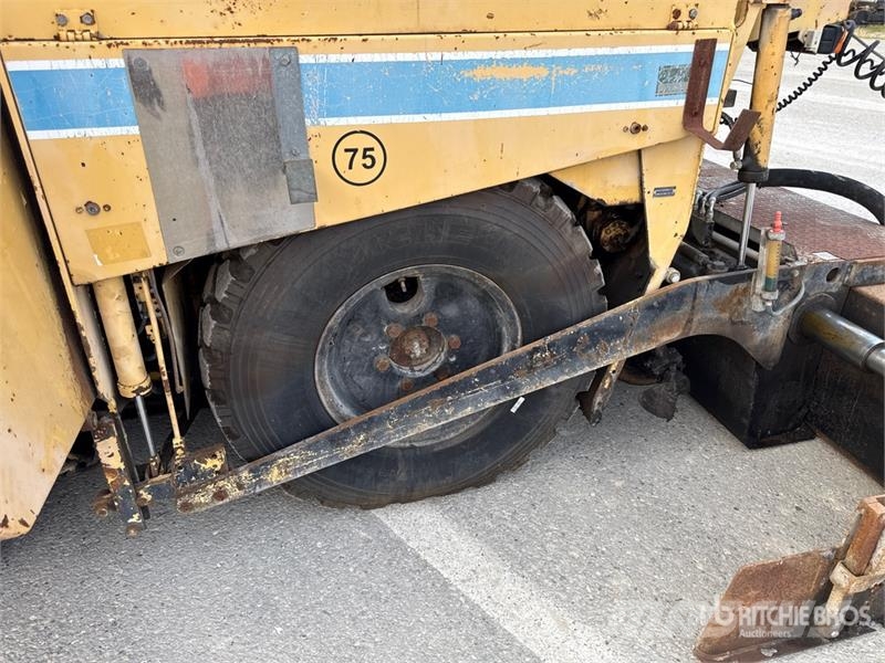 Bitelli BB130 Asphalt Paver 아스팔트 포장장비