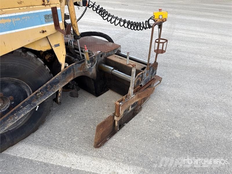 Bitelli BB130 Asphalt Paver 아스팔트 포장장비