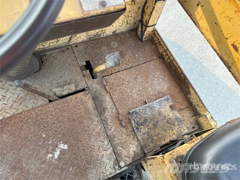 Bitelli BB130 Asphalt Paver 아스팔트 포장장비