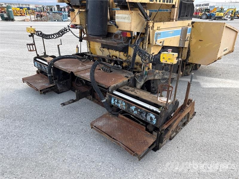 Bitelli BB130 Asphalt Paver 아스팔트 포장장비