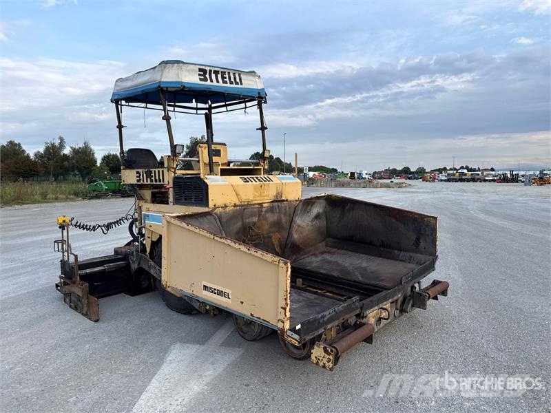 Bitelli BB130 Asphalt Paver 아스팔트 포장장비