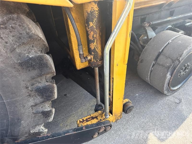 Bitelli BB740DT Wheel Asphalt Paver Asfaltsläggningsmaskiner
