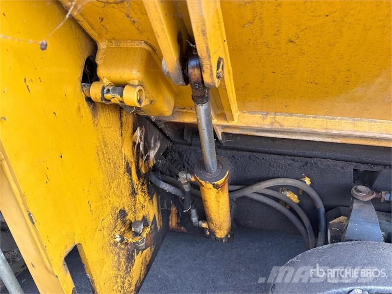 Bitelli BB740DT Wheel Asphalt Paver Asfaltsläggningsmaskiner
