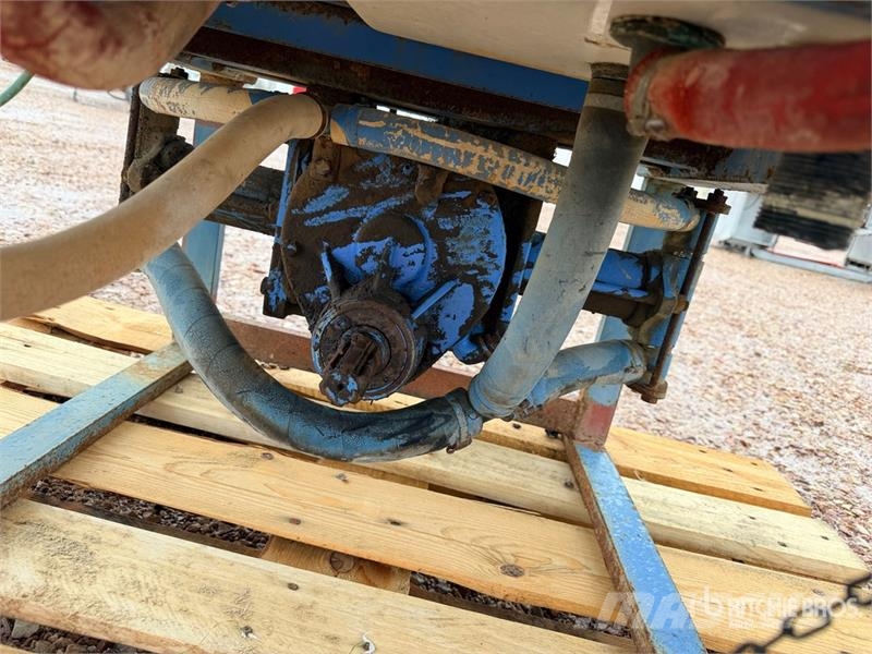 Blanchard PTM2115 20 m 3-Point Hitch Sprayer الرشاشات