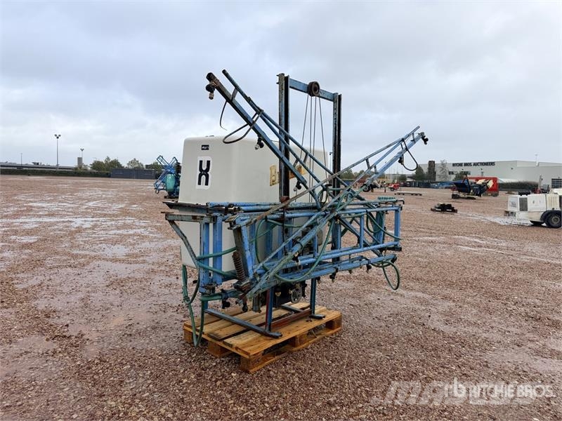Blanchard PTM2115 20 m 3-Point Hitch Sprayer الرشاشات