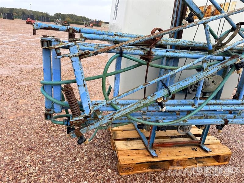 Blanchard PTM2115 20 m 3-Point Hitch Sprayer الرشاشات
