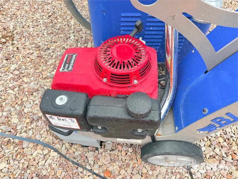  Blastrac BG-250P Rectifieuse Thermique Grinding Ma Sonstige Baumaschinen