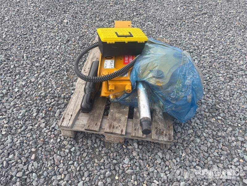 BLK 680 Hydraulic Breaker (Unused) Hüdrohaamrid