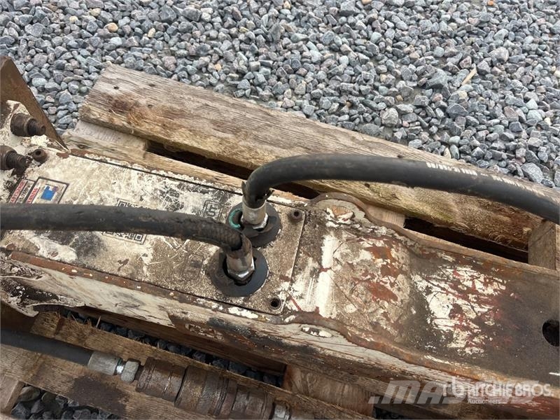 BLTB45 Q/C Hydraulic Breaker Hydraulik / Trykluft hammere