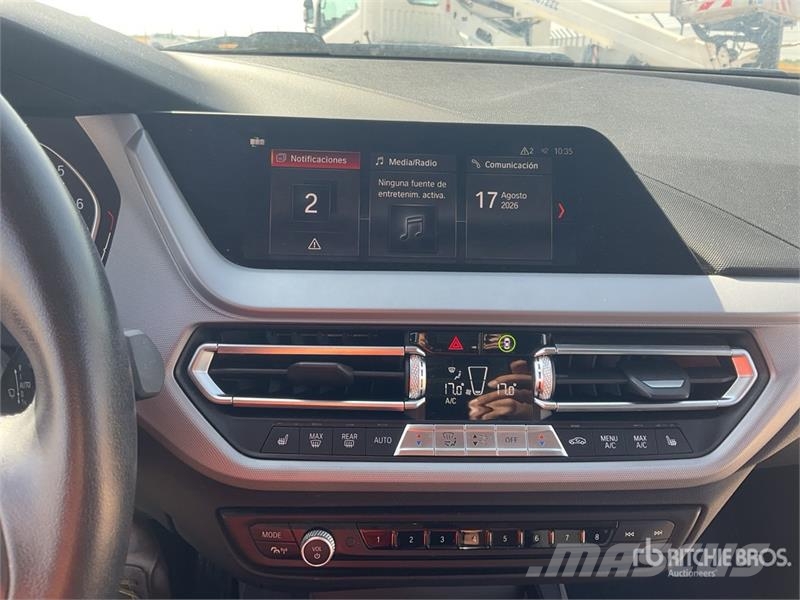 BMW 116 Automobile Автомобілі
